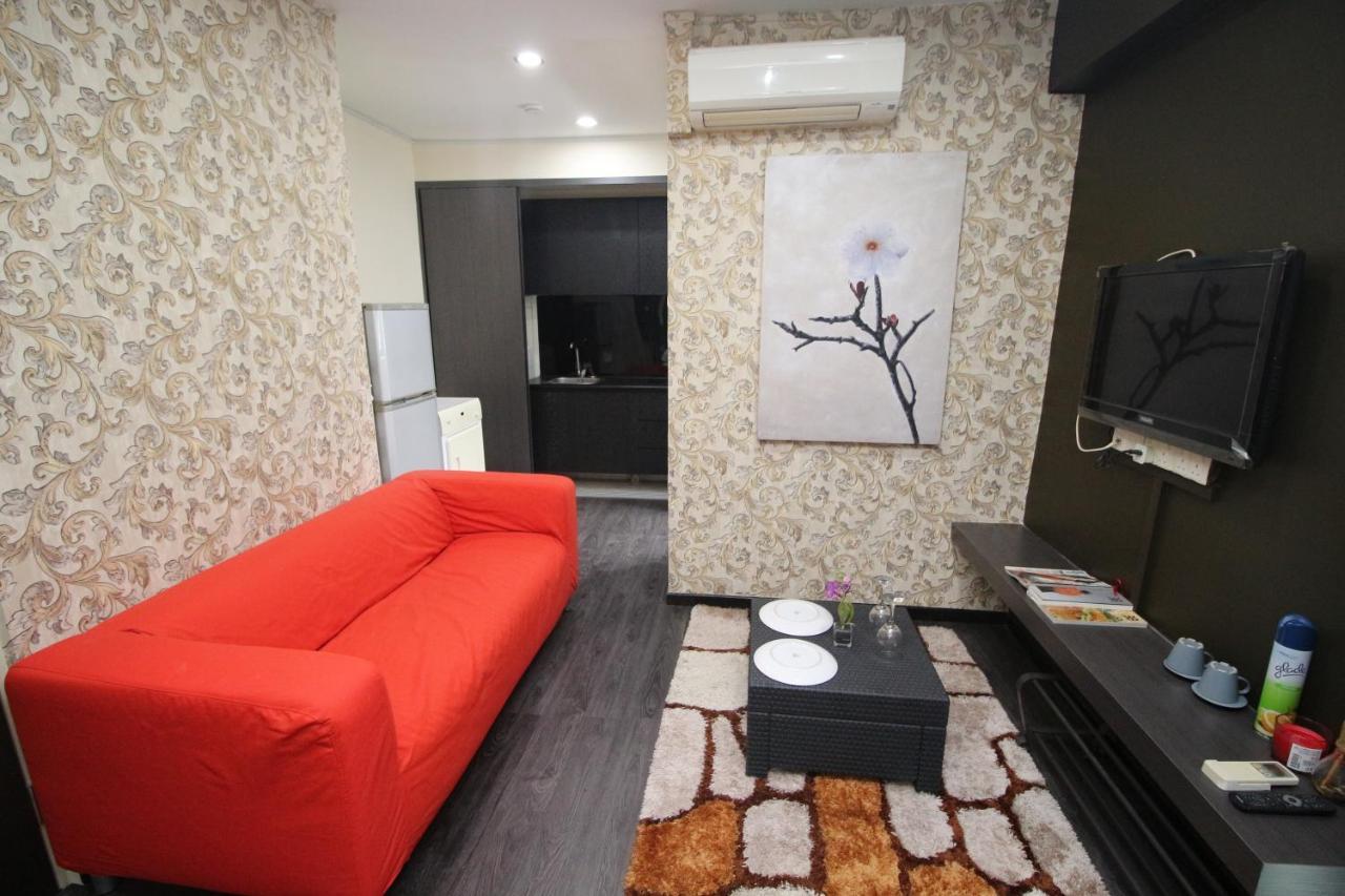 Jjh Serviced Apartments Near Serangoon Mrt Singapura Luaran gambar