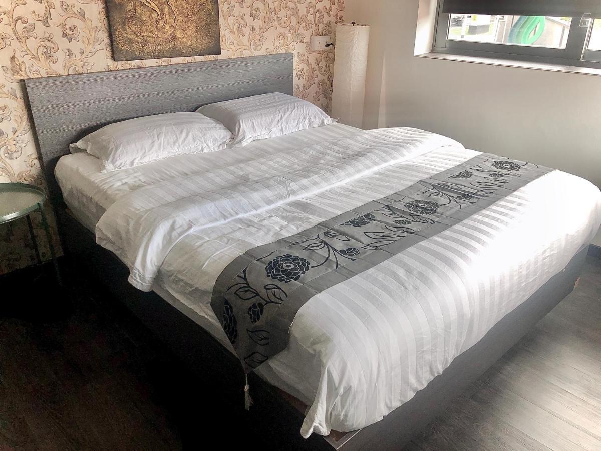 Jjh Serviced Apartments Near Serangoon Mrt Singapura Luaran gambar